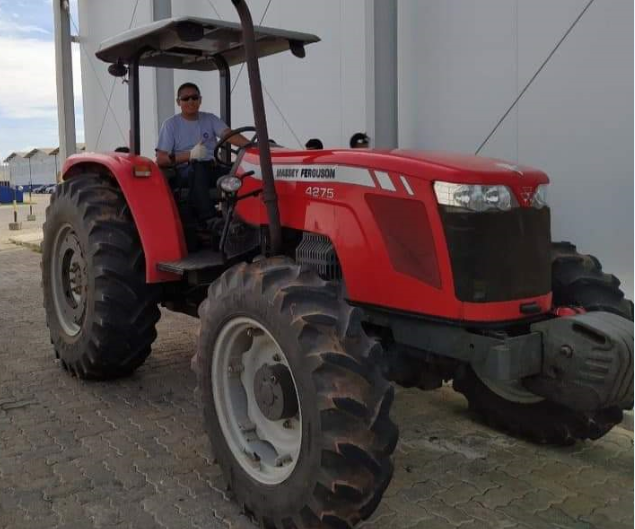 INSTRUTOR DE TRATOR AGRÍCOLA